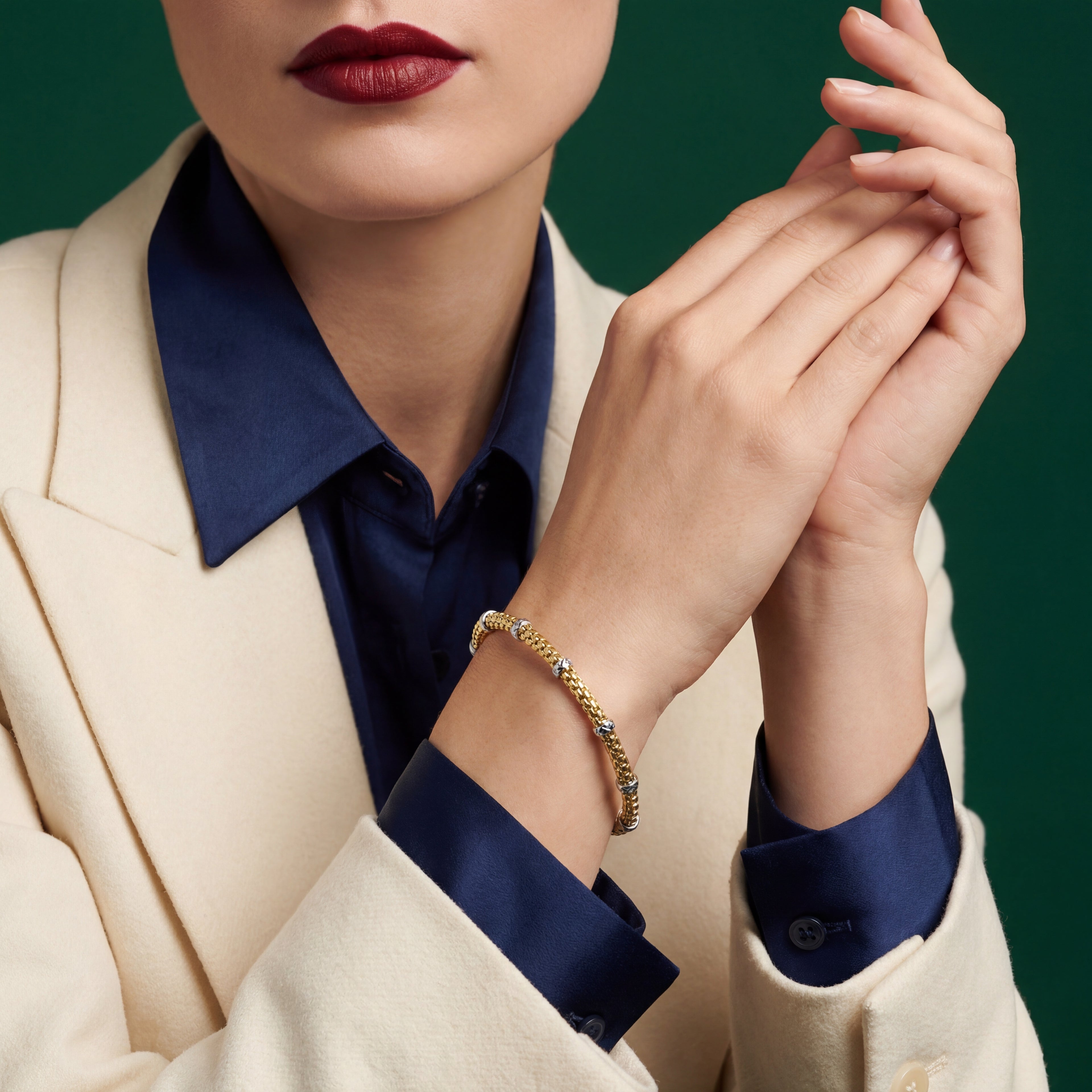 Model_wearing_popcorn_bracelet