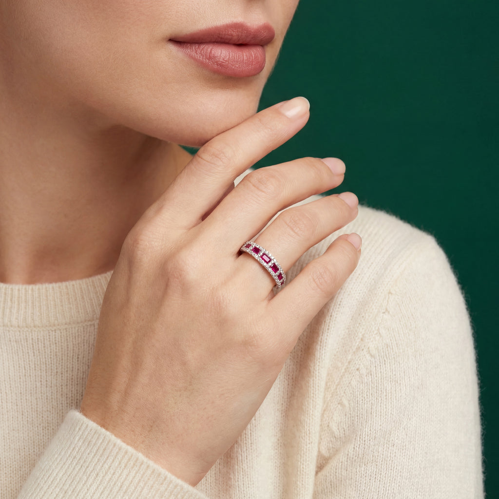 Model_wearing_rubin_ring